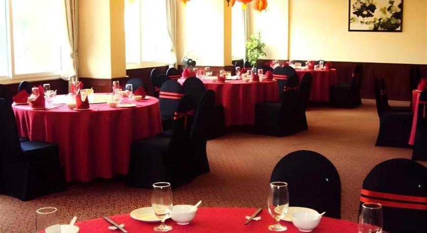 Huu Nghi Hotel Hải Phòng Extérieur photo