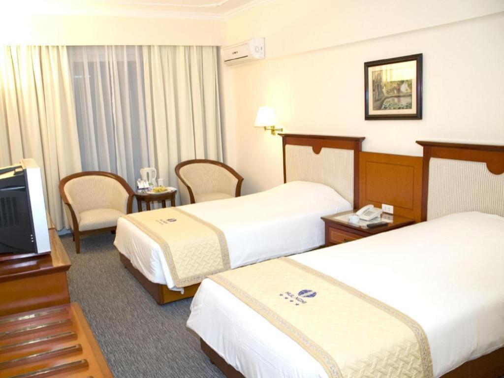Huu Nghi Hotel Hải Phòng Extérieur photo